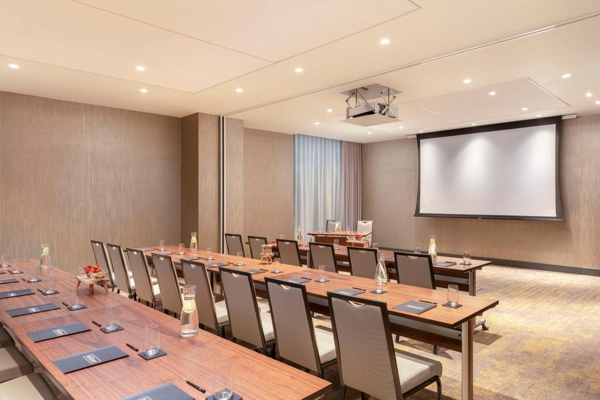 Hilton Woking Ξενοδοχείο Εξωτερικό φωτογραφία