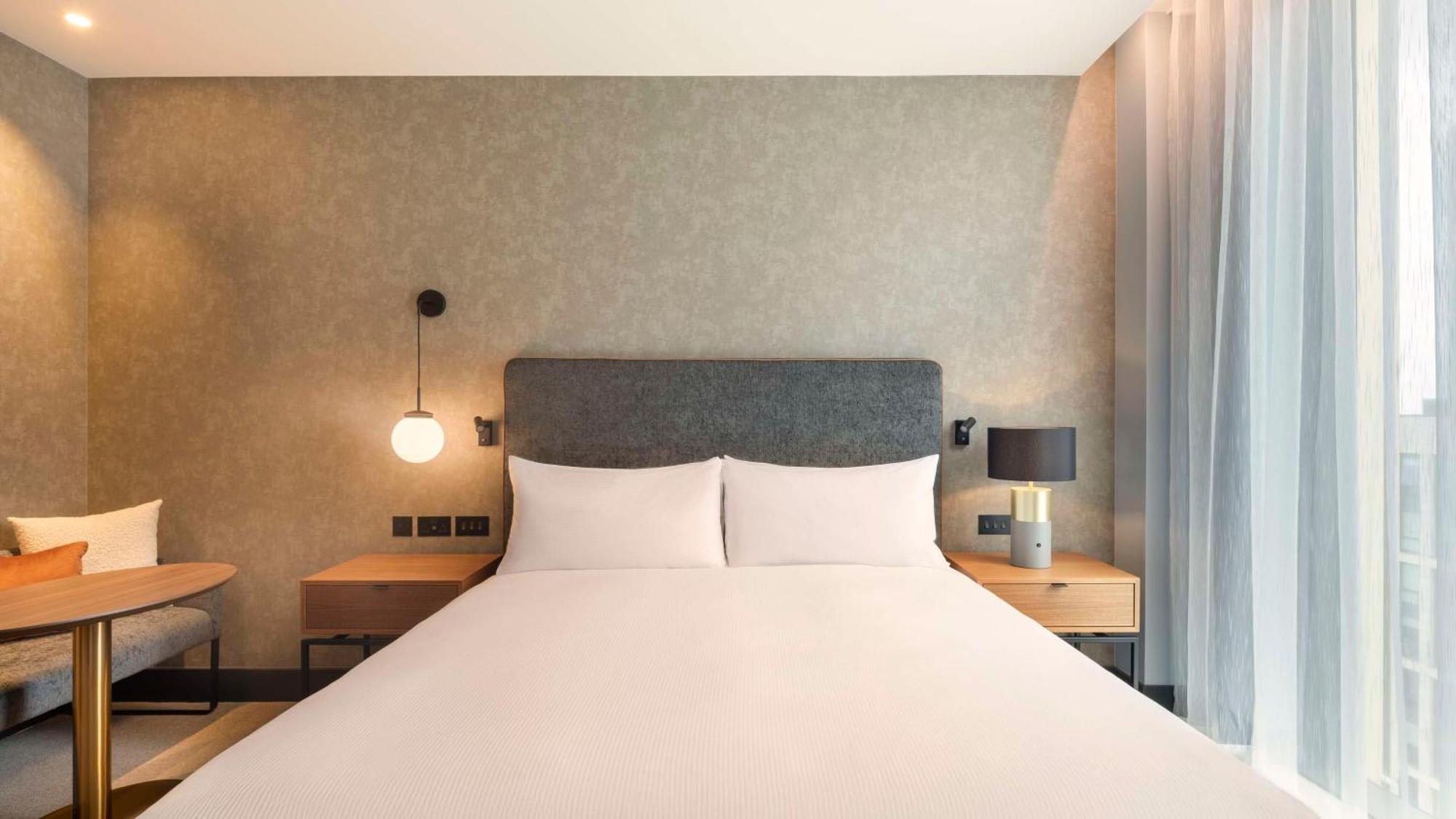Hilton Woking Ξενοδοχείο Εξωτερικό φωτογραφία