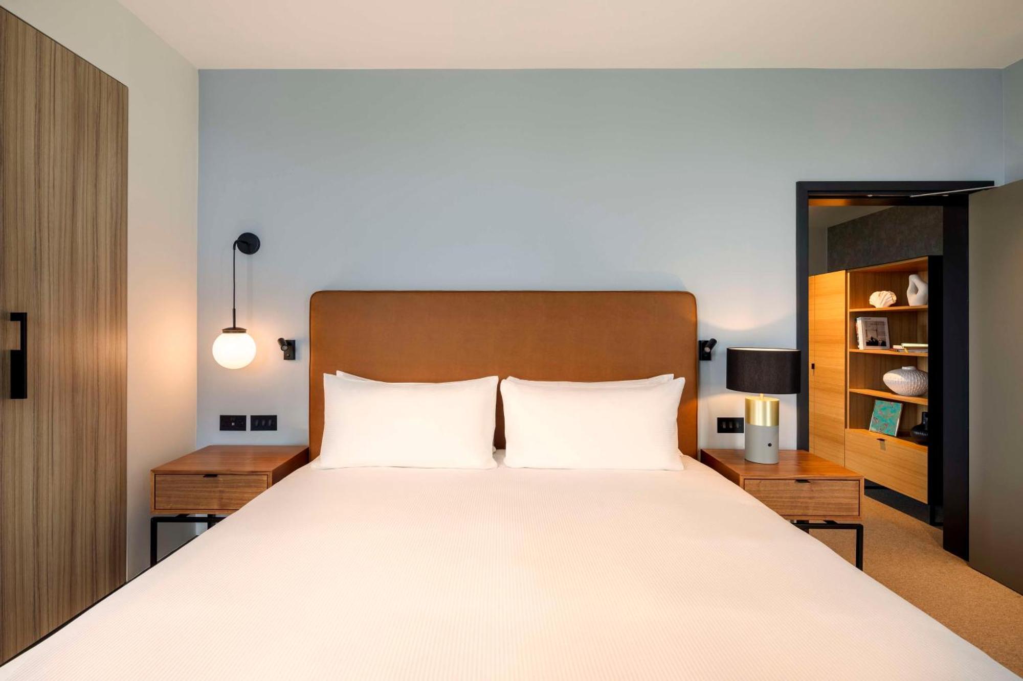 Hilton Woking Ξενοδοχείο Εξωτερικό φωτογραφία