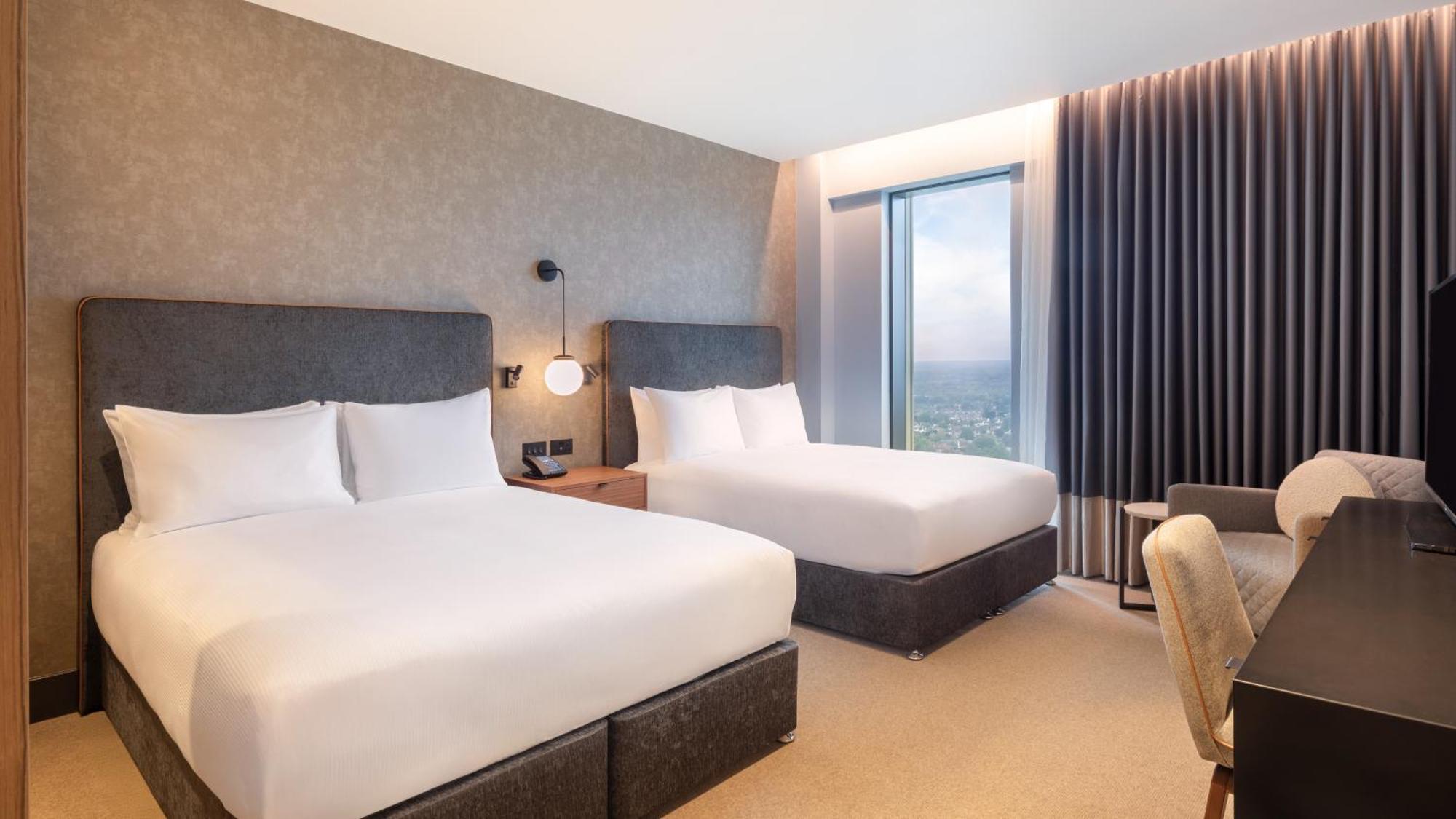 Hilton Woking Ξενοδοχείο Εξωτερικό φωτογραφία