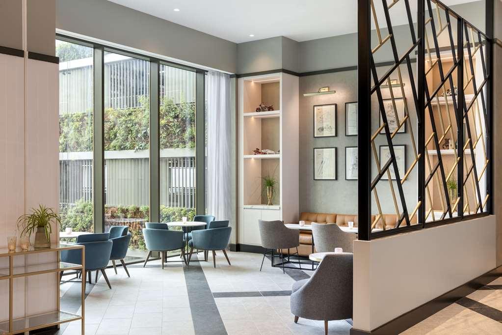 Hilton Woking Ξενοδοχείο Εστιατόριο φωτογραφία