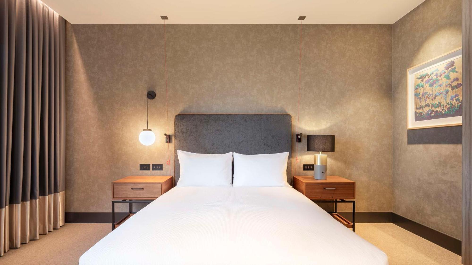 Hilton Woking Ξενοδοχείο Εξωτερικό φωτογραφία